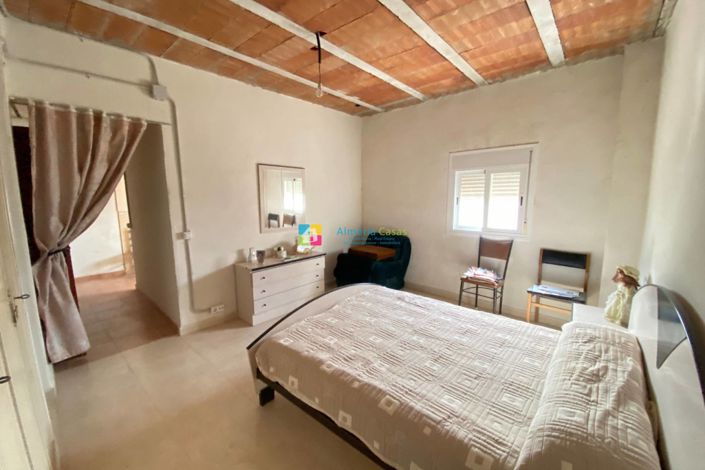 Image No.20-Maison de campagne de 4 chambres à vendre à Lúcar