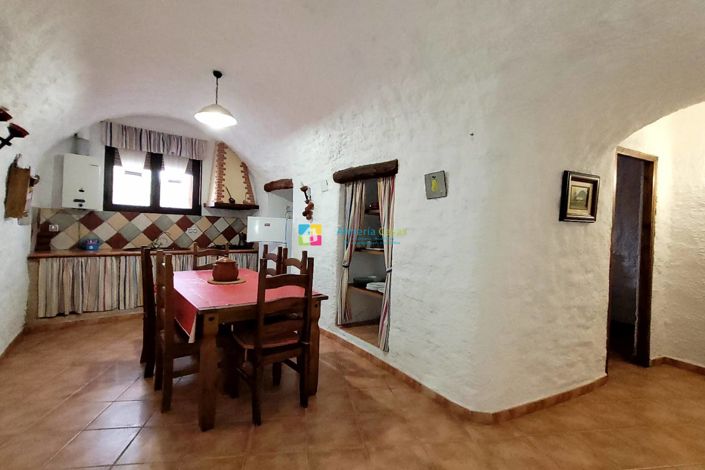 Image No.29-4 Bed House for sale