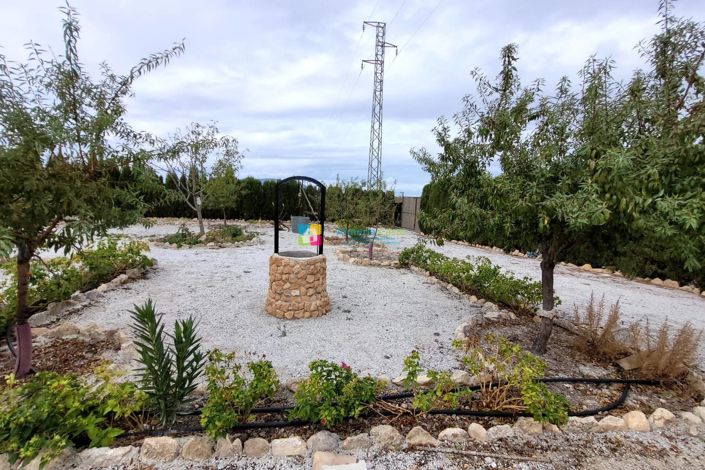 Image No.50-4 Bed House for sale