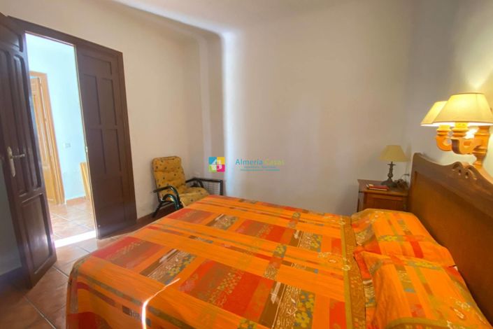 Image No.12-Maison de campagne de 3 chambres à vendre à Oria