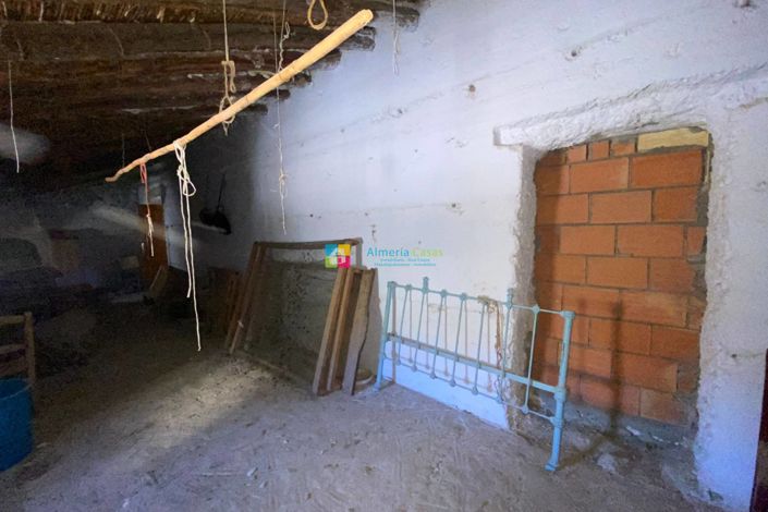 Image No.33-Maison de campagne de 3 chambres à vendre à Oria