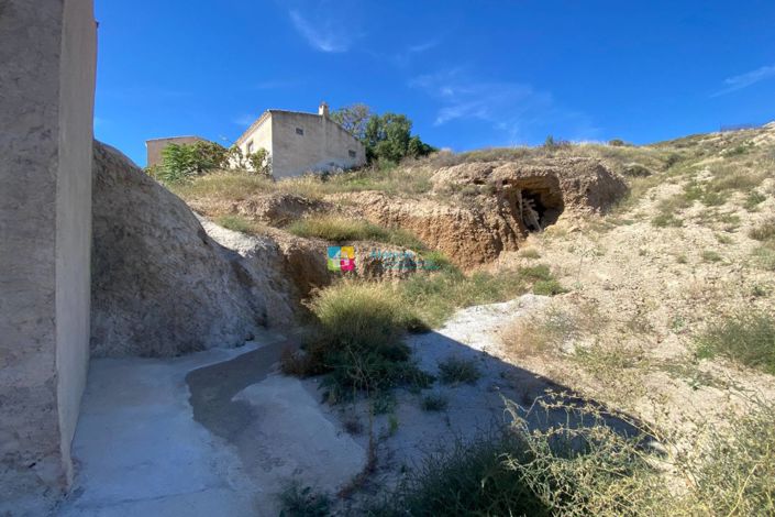 Image No.41-Maison de campagne de 3 chambres à vendre à Oria