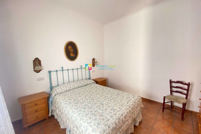 Image No.8-Maison de campagne de 3 chambres à vendre à Oria