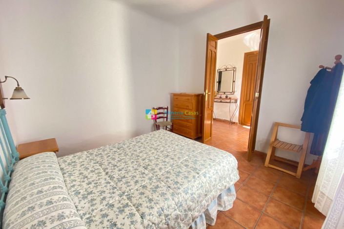 Image No.9-Maison de campagne de 3 chambres à vendre à Oria