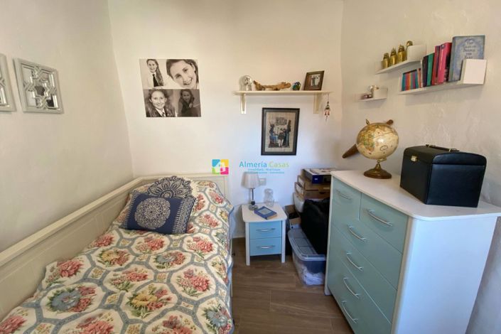 Image No.32-3 Bed Townhouse for sale