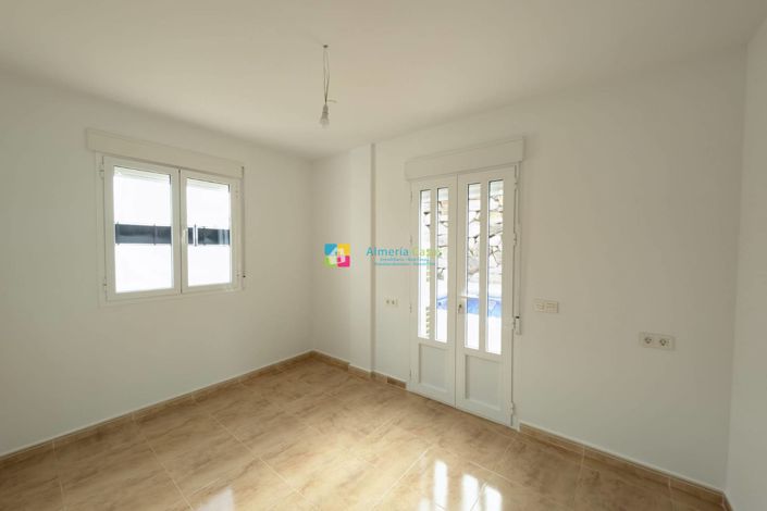 Image No.23-3 Bed Villa for sale