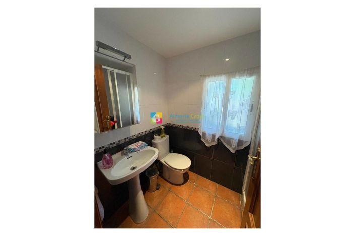 Image No.10-Maison de campagne de 4 chambres à vendre à Velez-Rubio