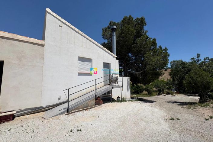 Image No.3-Maison de campagne de 4 chambres à vendre à Velez-Rubio