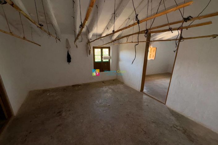 Image No.13-Maison de campagne de 4 chambres à vendre à Oria