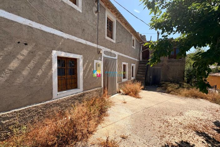 Image No.19-Maison de campagne de 4 chambres à vendre à Oria