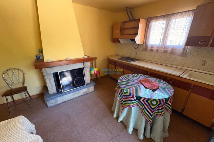 Image No.8-Maison de campagne de 4 chambres à vendre à Oria