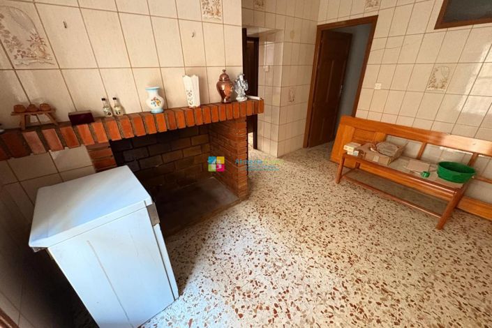 Image No.8-3 Bed Townhouse for sale