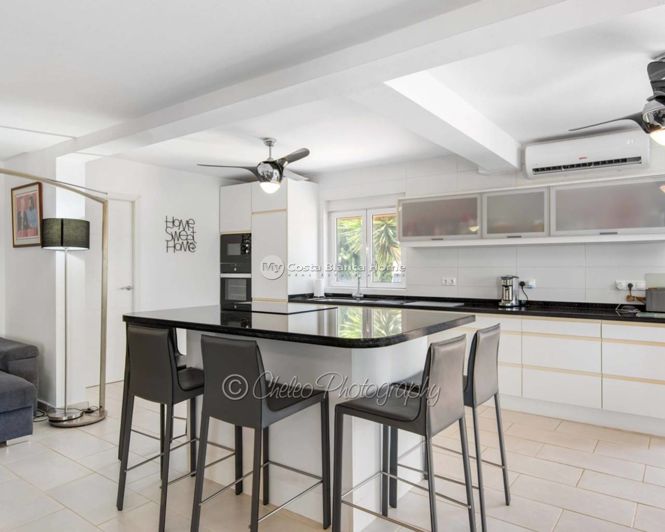 Image No.19-4 Bed Villa for sale