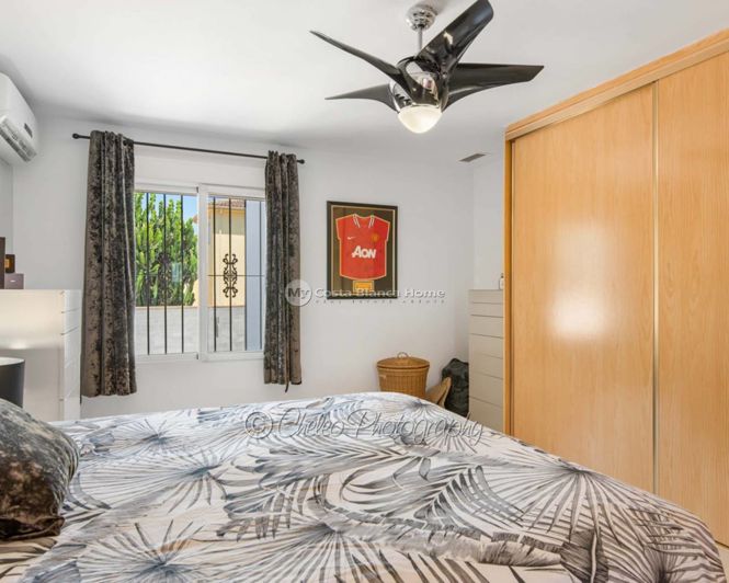 Image No.10-Maison de campagne de 4 chambres à vendre à Catral