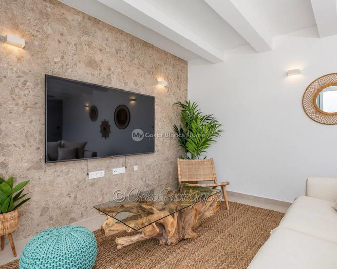 Image No.10-3 Bed Villa for sale