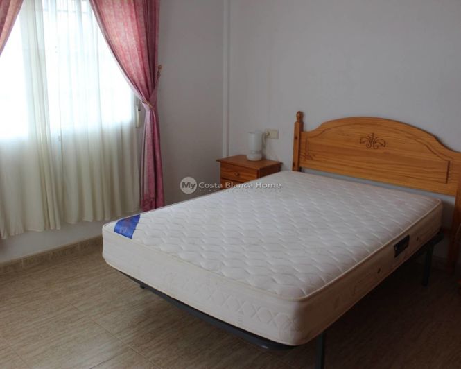 Image No.14-3 Bed Semi-Detached for sale