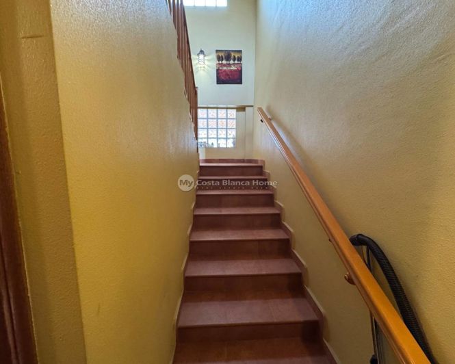 Image No.17-6 Bed Villa for sale