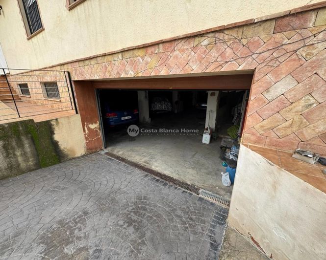 Image No.33-6 Bed Villa for sale