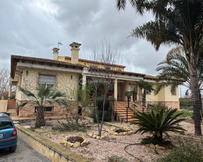 Image No.37-6 Bed Villa for sale