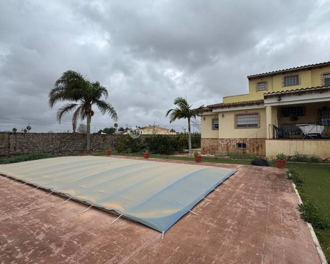 Image No.40-6 Bed Villa for sale