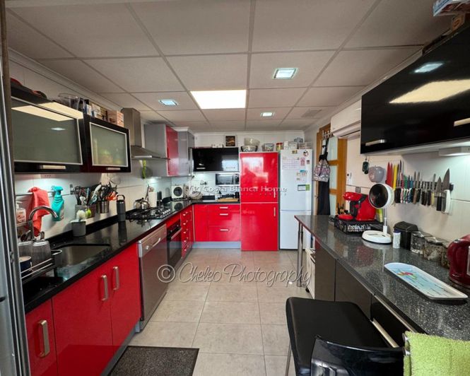 Image No.17-3 Bed Townhouse for sale