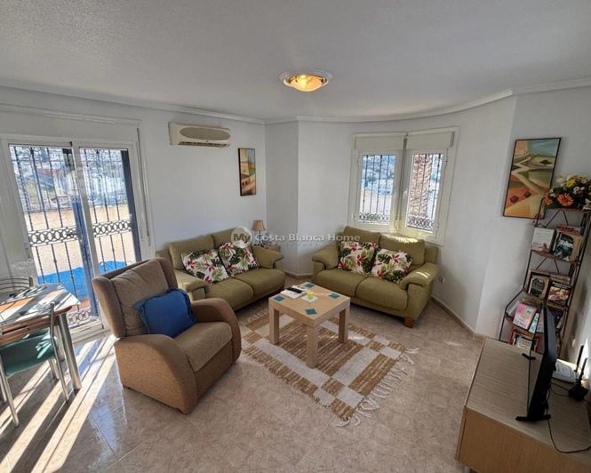 Image No.4-Propriété de 5 chambres à vendre à Ciudad Quesada