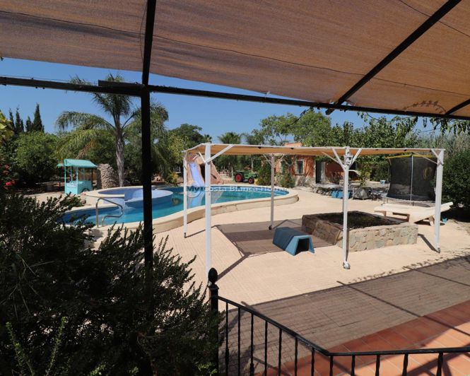 Image No.25-7 Bed Country House for sale