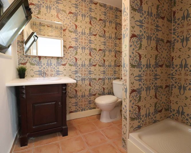 Image No.32-7 Bed Country House for sale