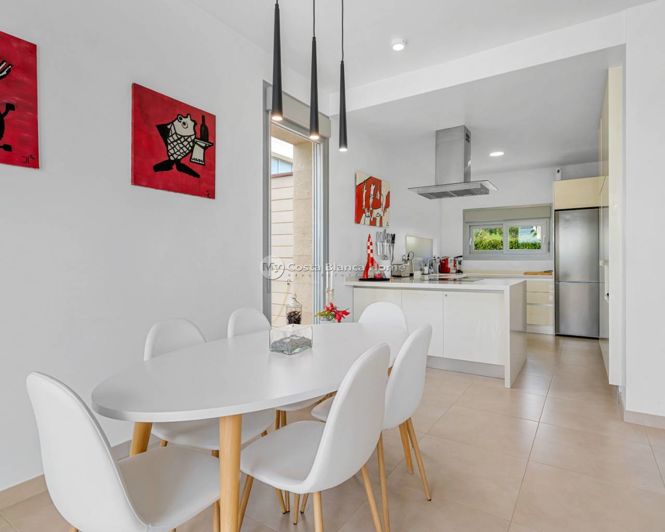 Image No.11-Villa de 3 chambres à vendre à Orihuela