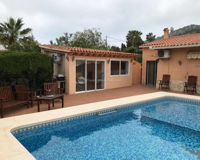 Image No.2-5 Bed Villa for sale