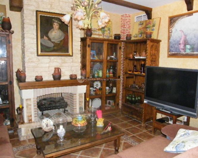 Image No.2-Maison de ville de 5 chambres à vendre à Daya Nueva