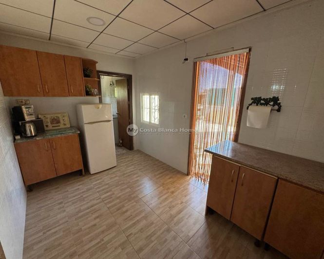 Image No.4-3 Bed Townhouse for sale