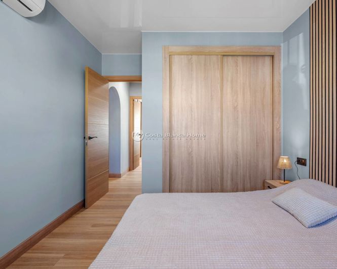 Image No.24-3 Bed Apartment for sale