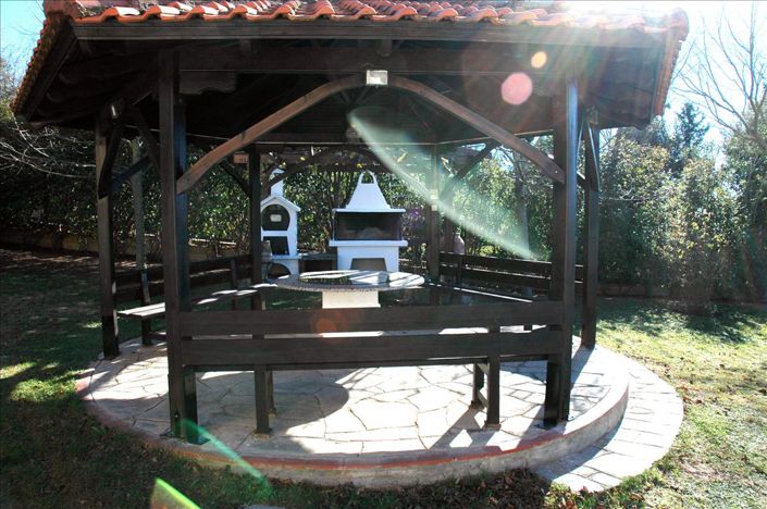 Image No.4-Propriété de 5 chambres à vendre à Thessalonique