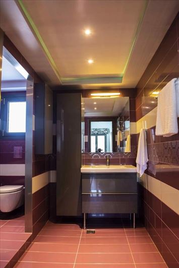 Image No.19-5 Bed Villa for sale