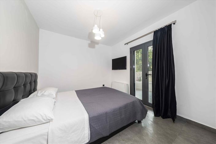 Image No.29-5 Bed Villa for sale