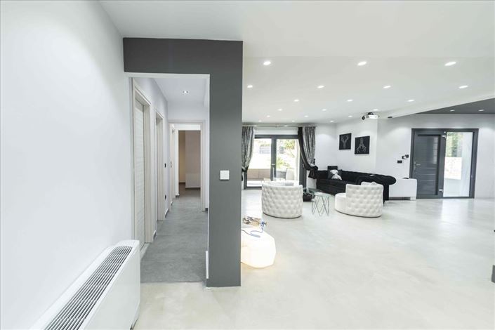 Image No.30-5 Bed Villa for sale