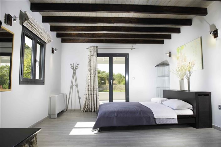 Image No.10-5 Bed Villa for sale