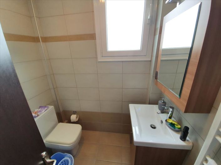 Image No.17-3 Bed Maisonette for sale