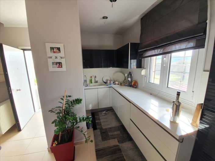 Image No.4-3 Bed Maisonette for sale