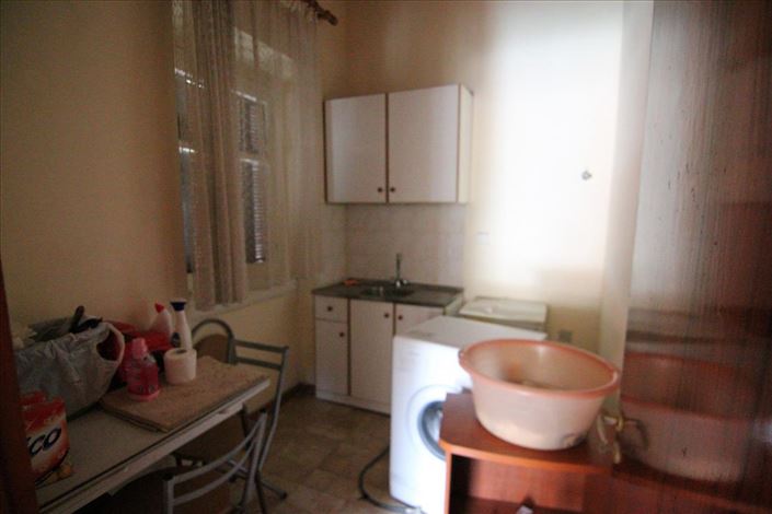 Image No.17-4 Bed Property for sale