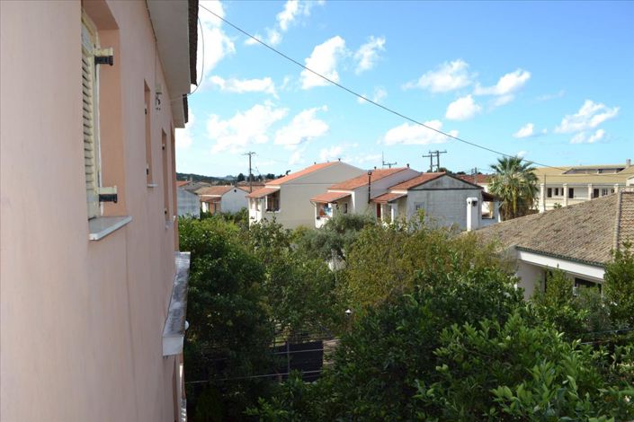 Image No.27-Propriété de 6 chambres à vendre à Acharavi