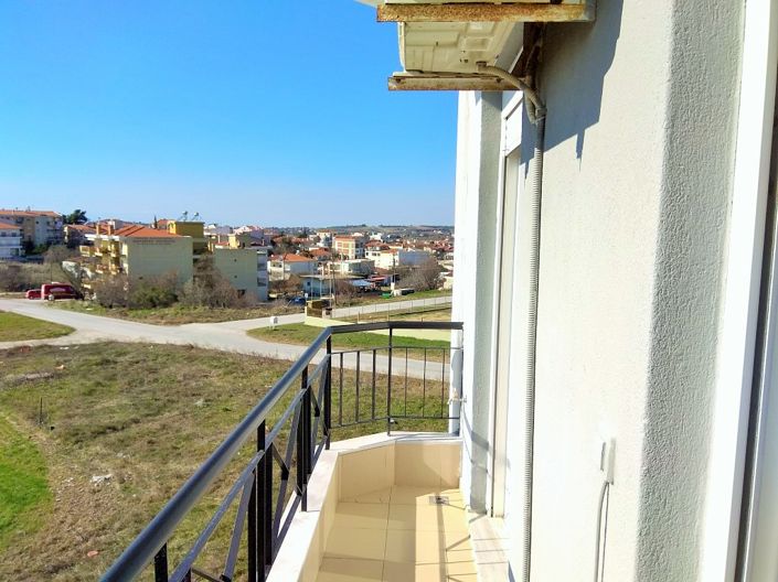 Image No.23-2 Bed Maisonette for sale