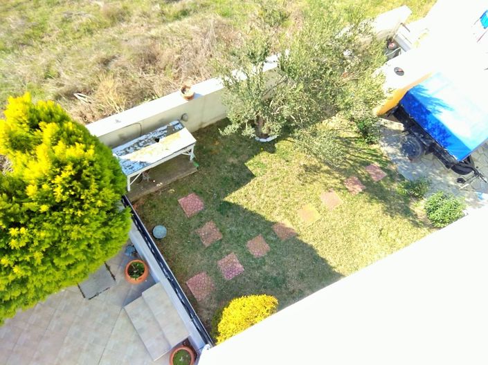 Image No.25-2 Bed Maisonette for sale