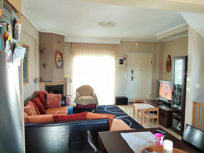 Image No.3-2 Bed Maisonette for sale