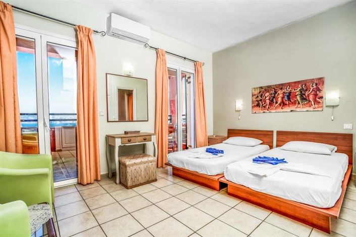 Image No.12-3 Bed Villa for sale