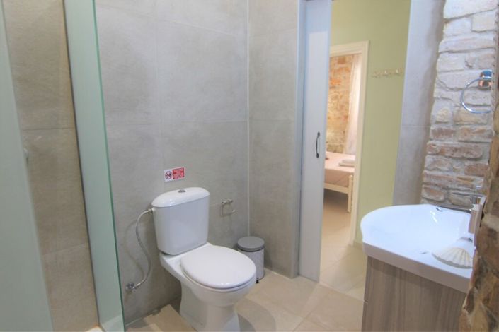 Image No.20-2 Bed Flat for sale