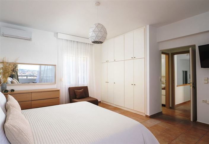 Image No.18-6 Bed Villa for sale