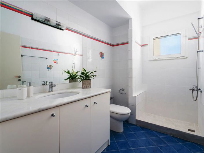 Image No.26-6 Bed Villa for sale