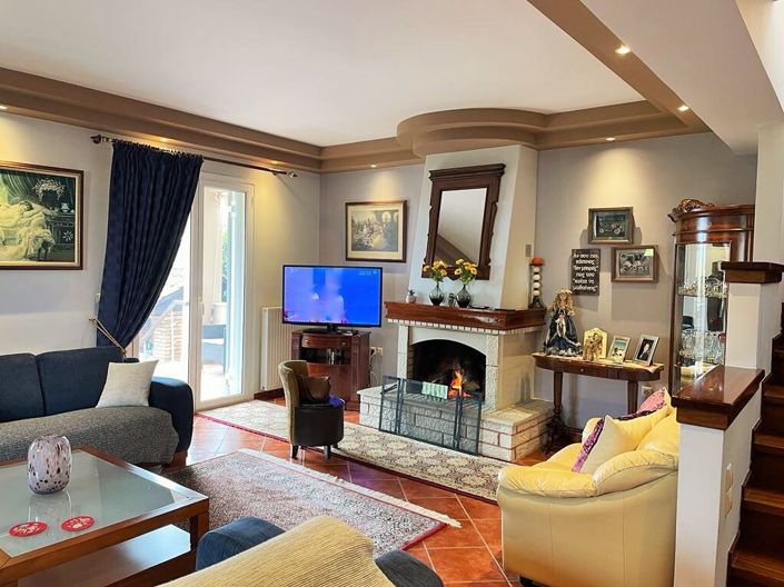 Image No.6-3 Bed Property for sale